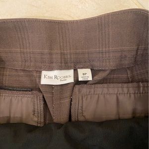 Women’s Kim Rogers Petite Pants. 8P.
